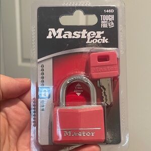 NEW Master Lock Pink Padlock with Key
